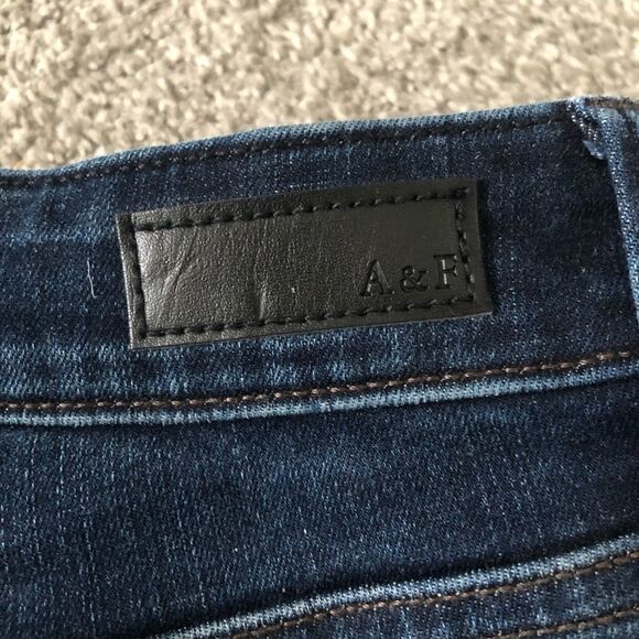 Abercrombie and Fitch Skinny Jeans - Picture 8 of 9